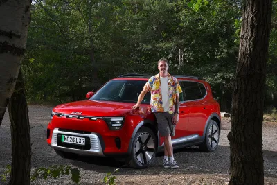 Smart #5 long-term test chris with car