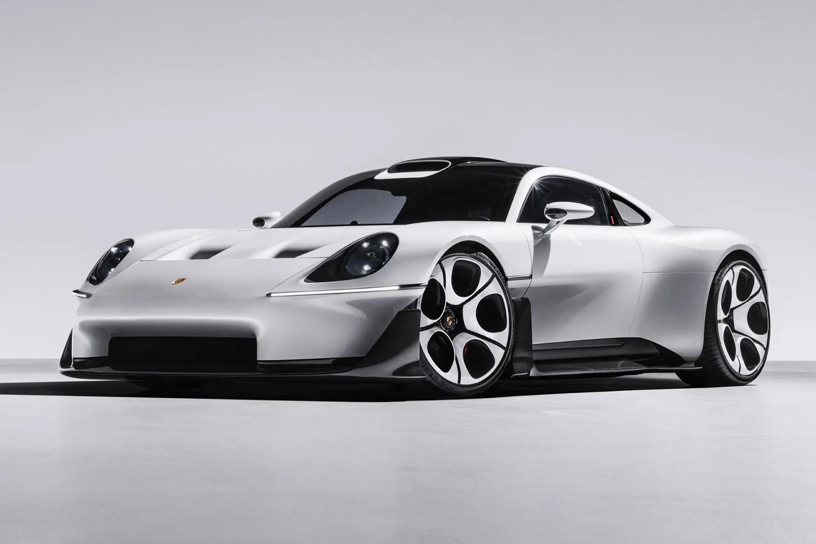 New Porsche Mission S is the brand's last hurrah for pure petrol power ...